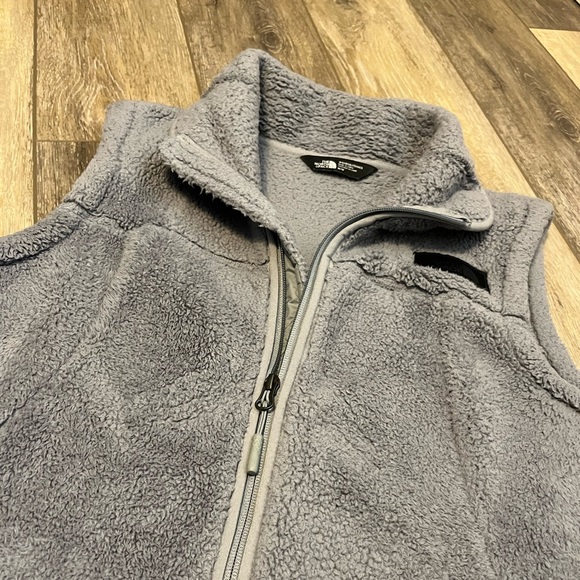 The North Face fleece vest - Picture 5 of 11